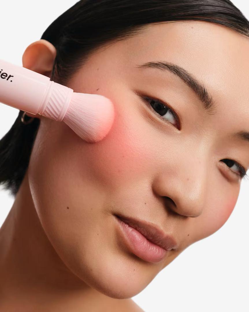 Glossier Cloud Paint Plush Blush Seamless cheek color