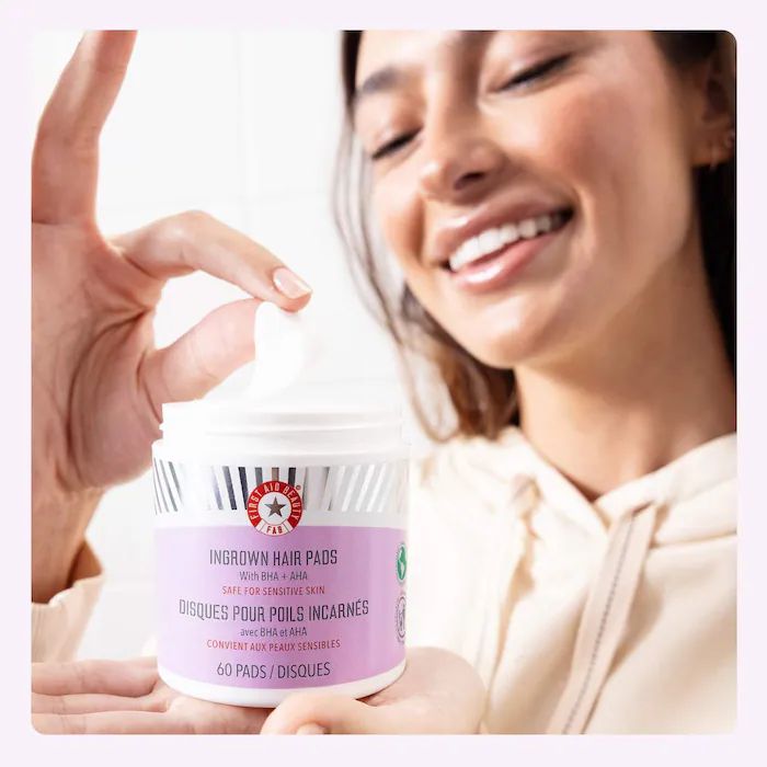 First Aid Beauty Ingrown Hair Pads with BHA & AHA