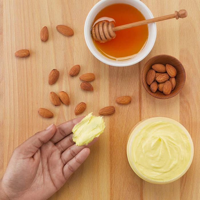 Kiehl's Since 1851 Creme de Corps Soy Milk & Honey Whipped Body Butter